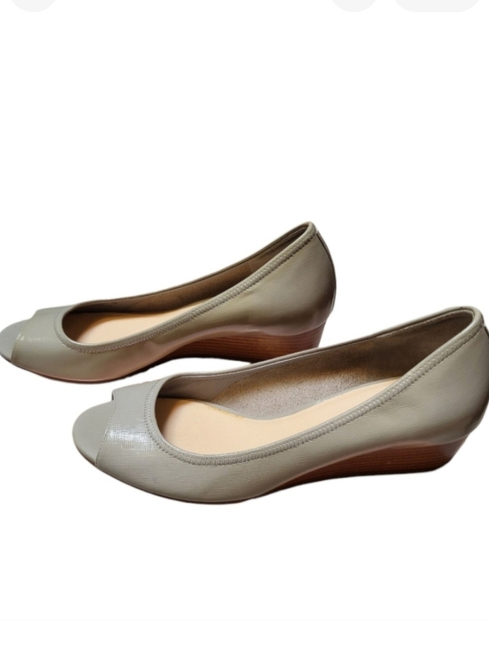 Vintage Cole Haan Womens Air Tali Ot Taupe Wedges with Subtle Elegance - Size 7B